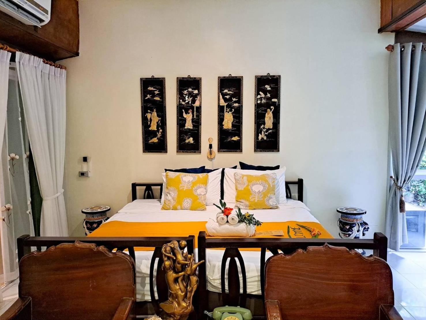The Antique Riverside Resort Ban Pong  Екстер'єр фото